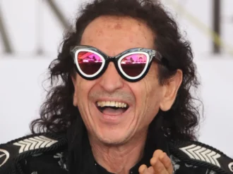 Alex Lora dice que su serie favorita es la serie de pend… del gobierno actual