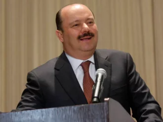 Juez otorga amparo a César Duarte contra nuevas órdenes de aprehensión