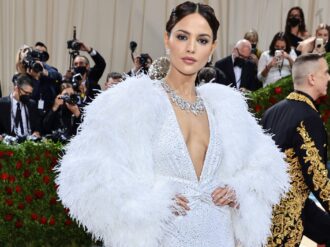 Met Gala 2022: Eiza González brilla como la única mexicana