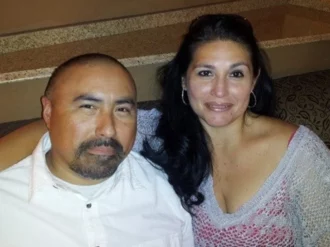 Suman más de 2.7 millones de dólares en ayuda a familia de maestra asesinada en tiroteo de Texas