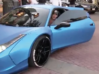 Justin Bieber, en la lista negra de Ferrari; no podrá comprar autos nuevos de la marca italiana