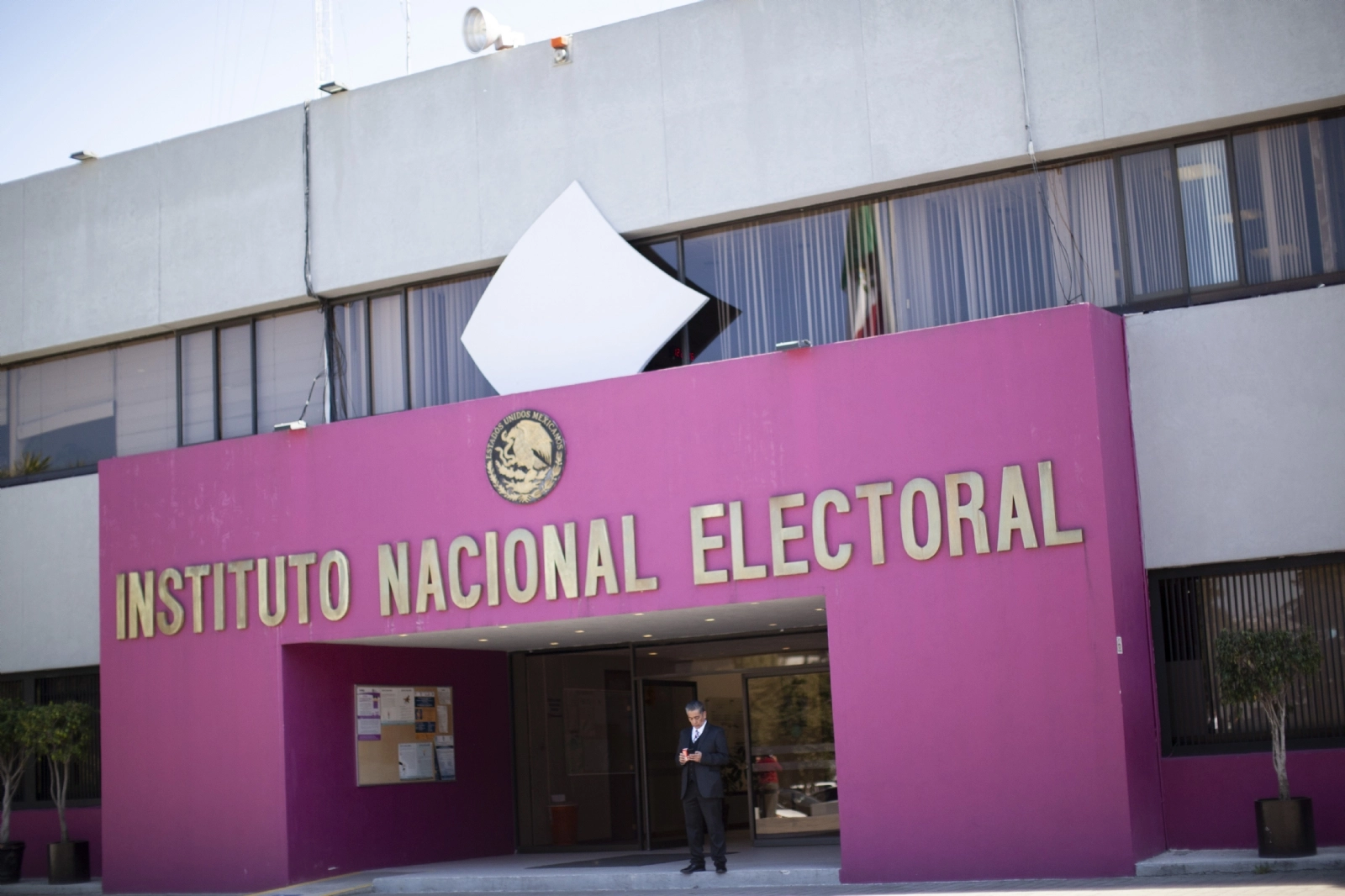 Presentan análisis de distritación federal y local 