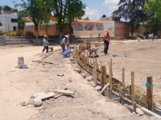 Se mordenizará de cancha de futbol en unidad deportiva de Tlaltenango