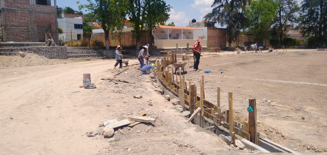 Se mordenizará de cancha de futbol en unidad deportiva de Tlaltenango