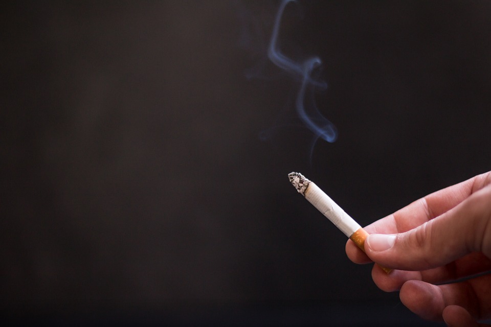 Agoniza lentamente Juan; el tabaco lo asesinó