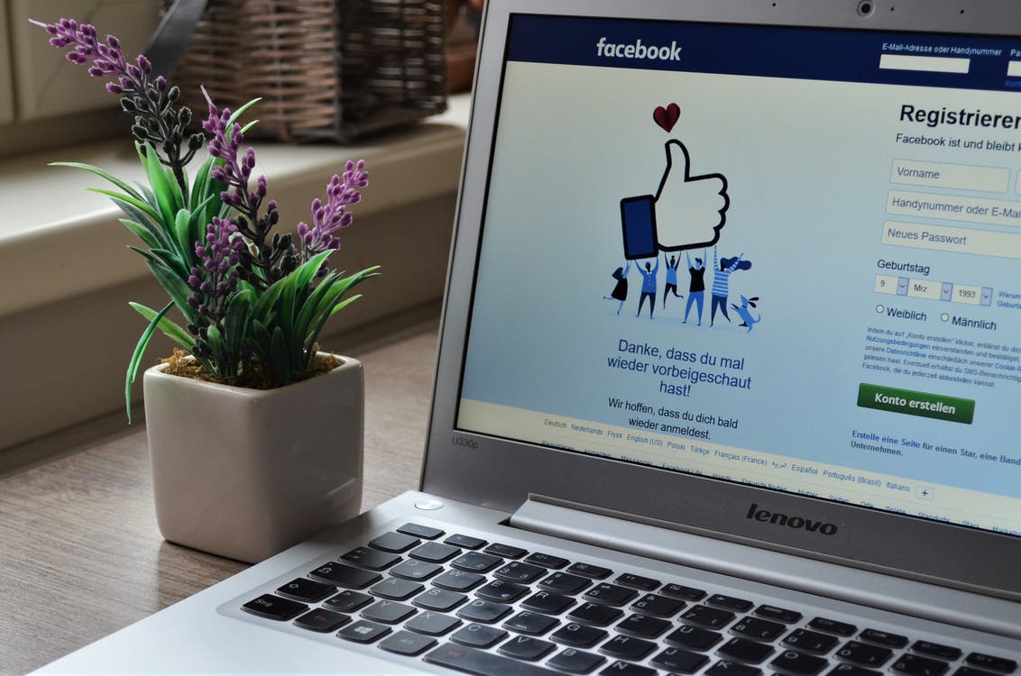 Solicitan a Facebook una opción  para agregar más de una pareja