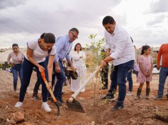 Plantan un bosque Respiro por Ti en la colonia Villas Universidad