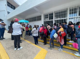 Adeudan cuatro meses de salario a maestros rurales