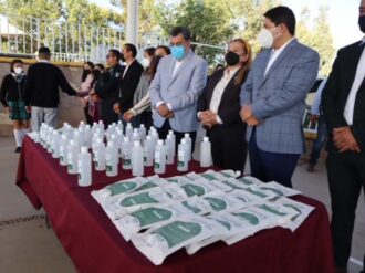 Gobierno de Zacatecas encabeza la ceremonia de Honores a la Bandera en el Plantel Roberto Cabral del Hoyo 