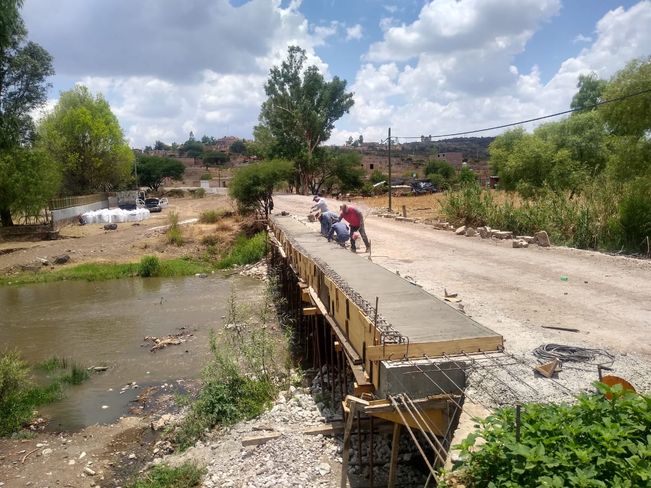 Se moderniza red carretera de Apulco