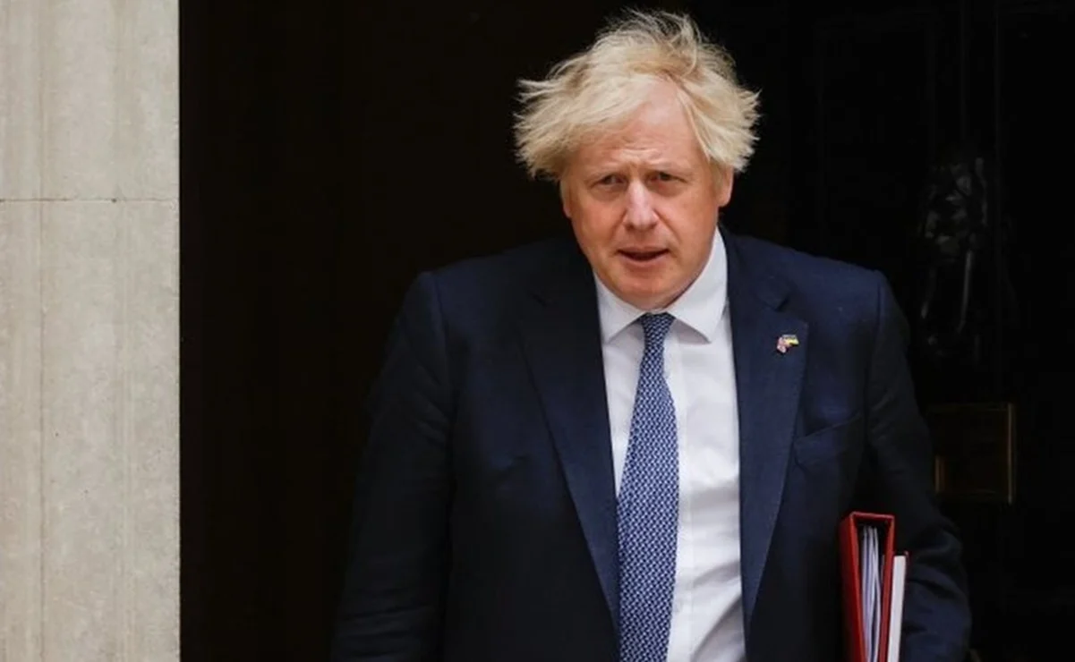 Boris Johnson enfrenta este lunes una moción de censura de su propio partido