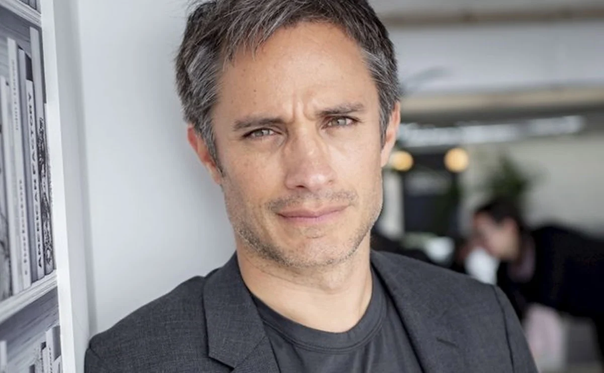 Gael García celebra triunfo de Gustavo Petro en Colombia, pero recibe fuertes ataques