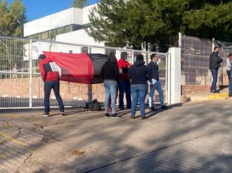 Se alarga adeudo a maestros; la Seduzac no les paga