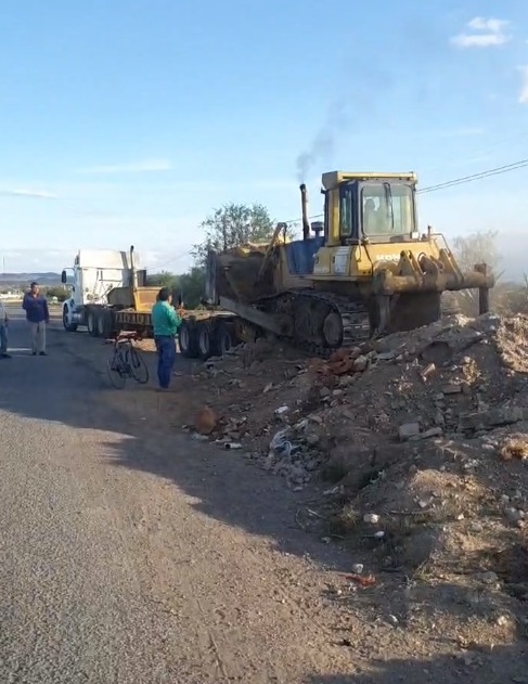 Realizan trabajos de limpieza y desazolve en Villa González Ortega