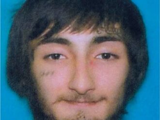 Tirador de Highland Park se disfrazó de mujer para no ser identificado