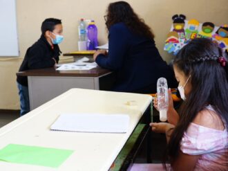 Critican al gobierno por concluir ciclo escolar hasta el 28