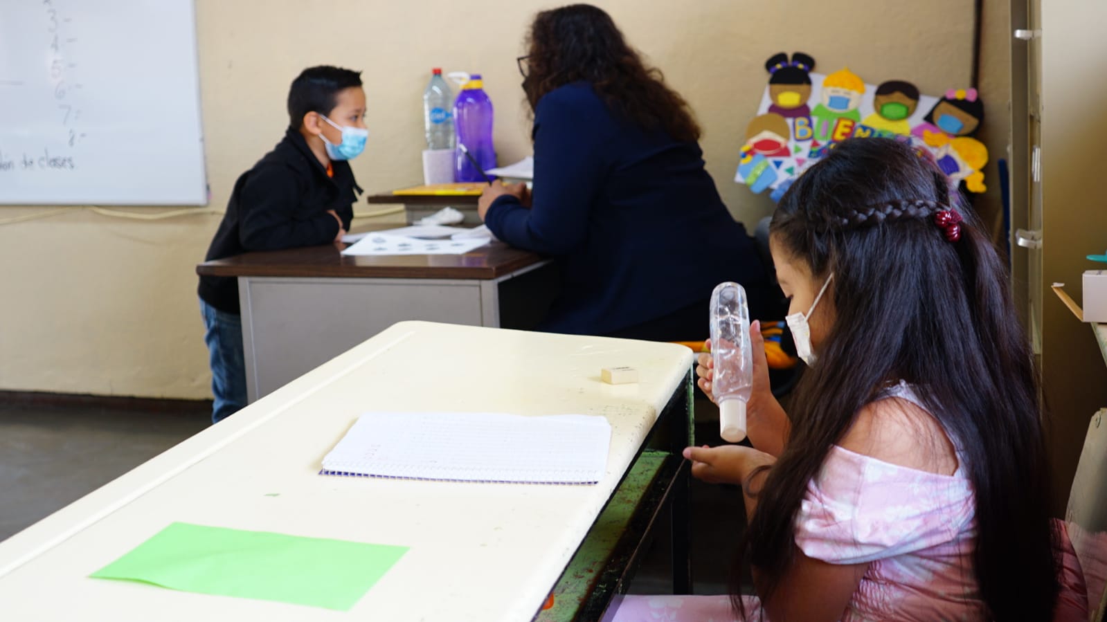 Critican al gobierno por concluir ciclo escolar hasta el 28