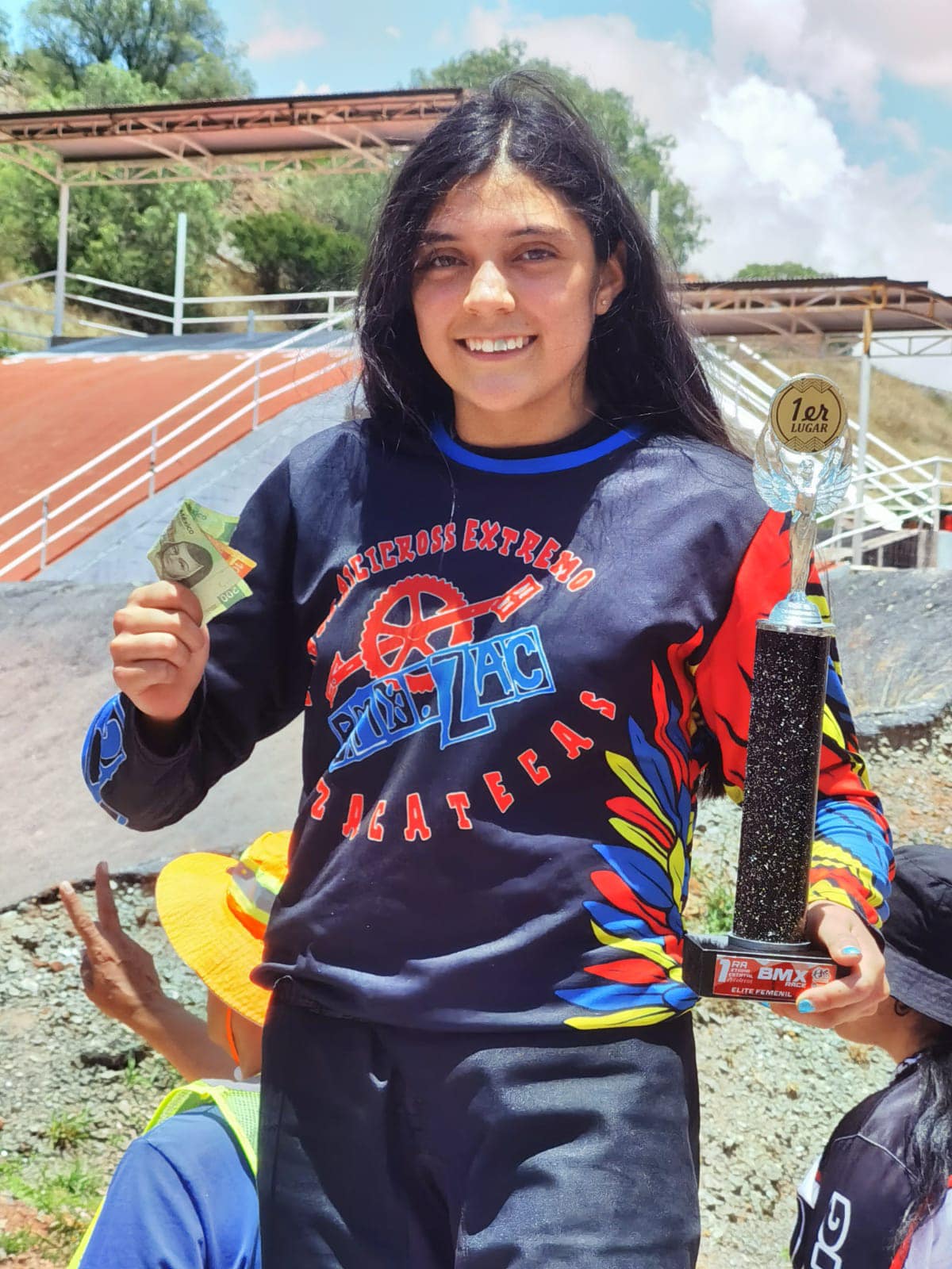 Metztli y Nicolás, ganadores de la Primera Etapa Estatal BMX Race