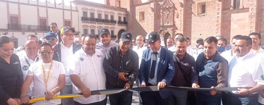 Taxistas crean su propia plataforma de servicio