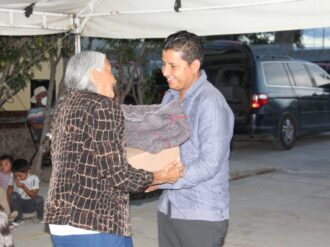 Atiende Mario Córdova temas de agua y educación en comunidad