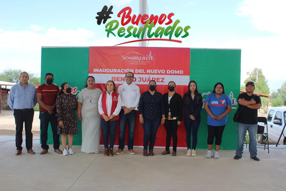 Entrega alcalde de Sombrerete domo y material de construcción