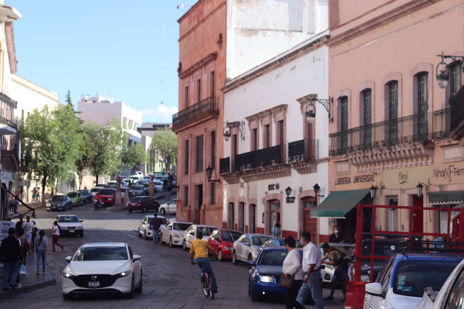 Comerciantes bajan la guardia