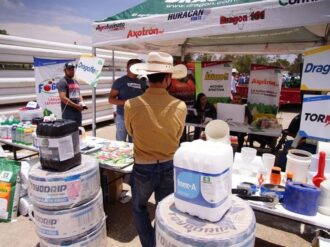 Benefician a agricultores y ganaderos  con la Feria Agropecuaria en Pinos