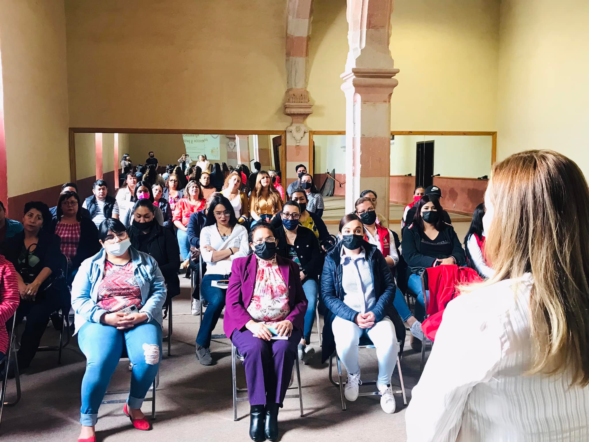 Concientizan en Sombrerete sobre diversidad sexual