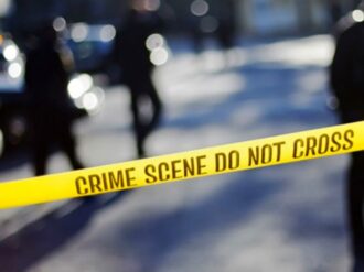 Mujer desata tiroteo en aeropuerto de Dallas