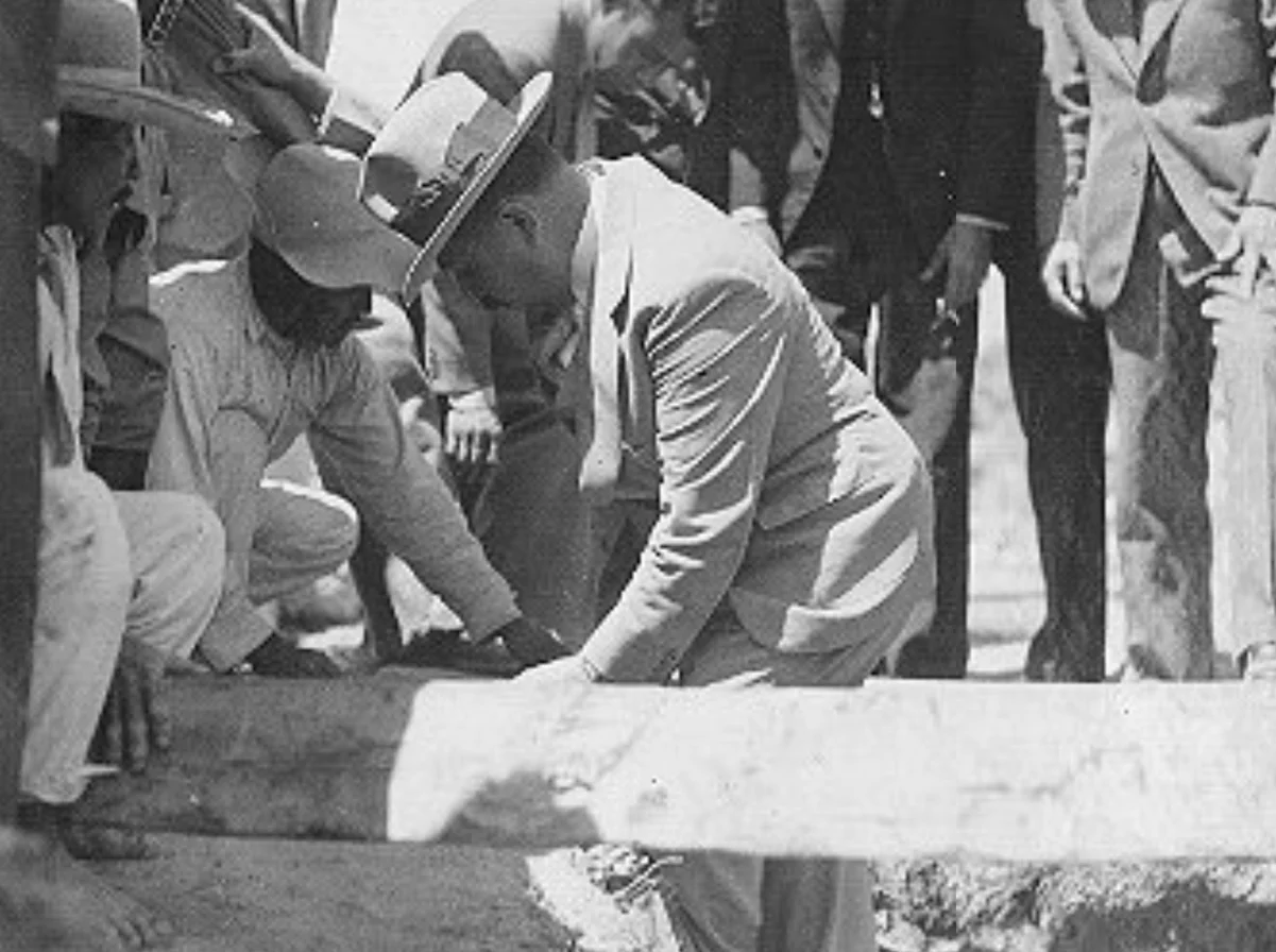 Un ídolo, un penacho y coloridos jeroglíficos: así fue el maravilloso hallazgo de la tumba 104 de Monte Albán, en 1937