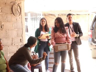 Se realiza la entrega de apoyos alimentarios en Río Grande