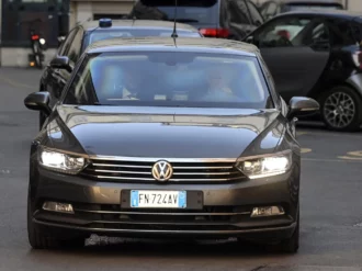 Tomar el volante desvelado es equivalente a conducir con 0,10 alcohol en la sangre: estudio