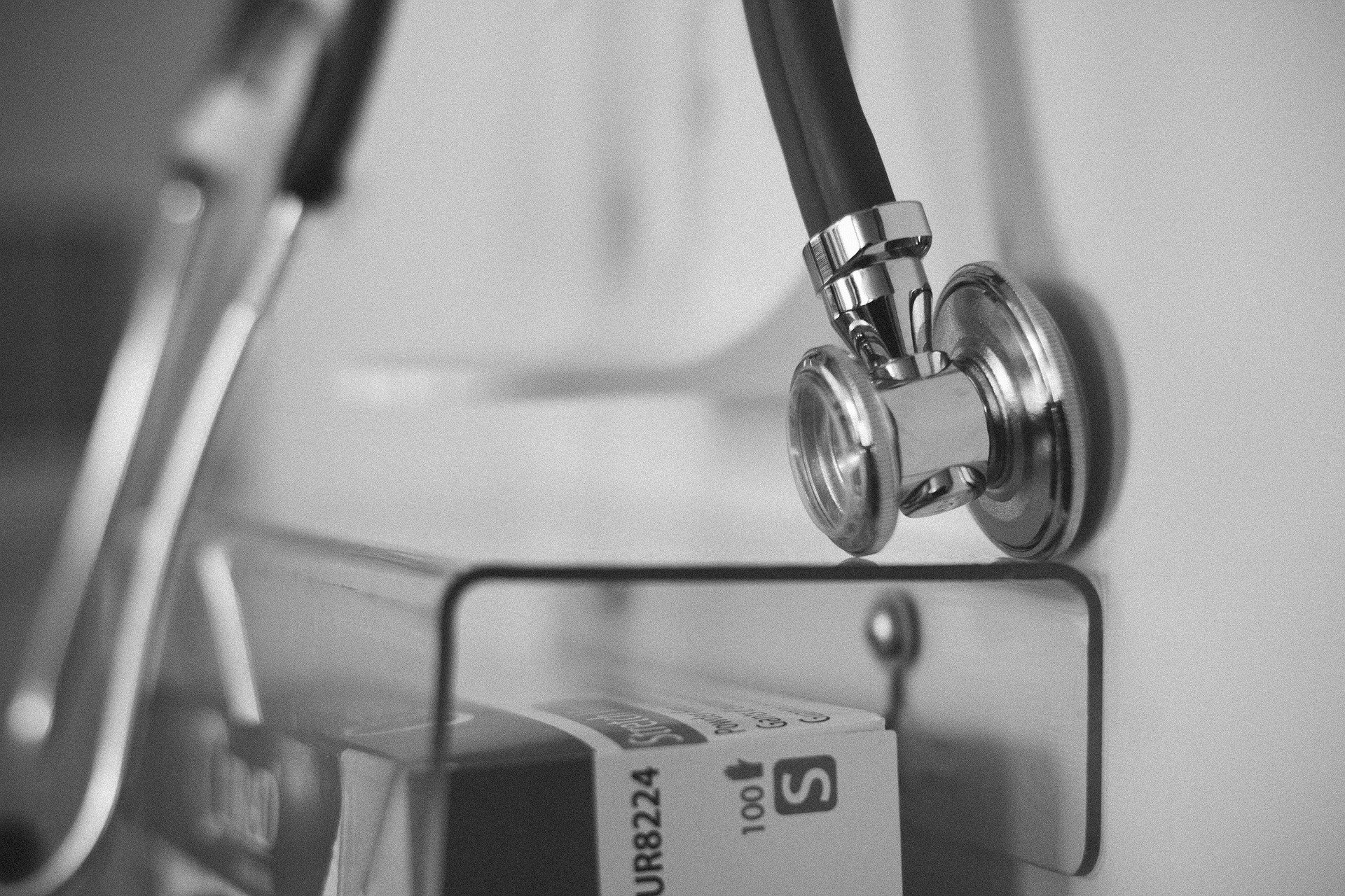 Temen por su integridad médicos pasantes