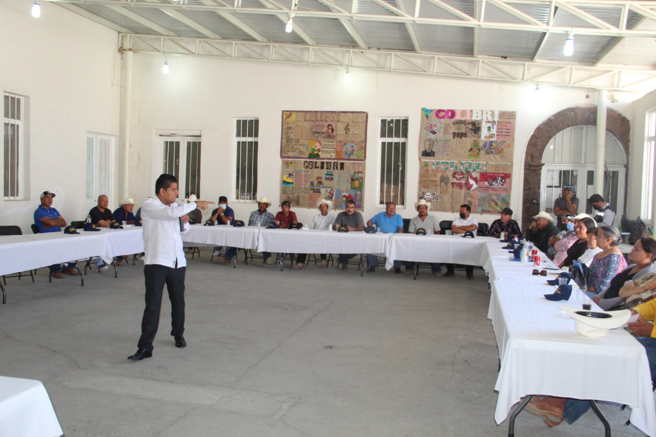 Acuerdan Mario Córdova y delegados trabajo conjunto
