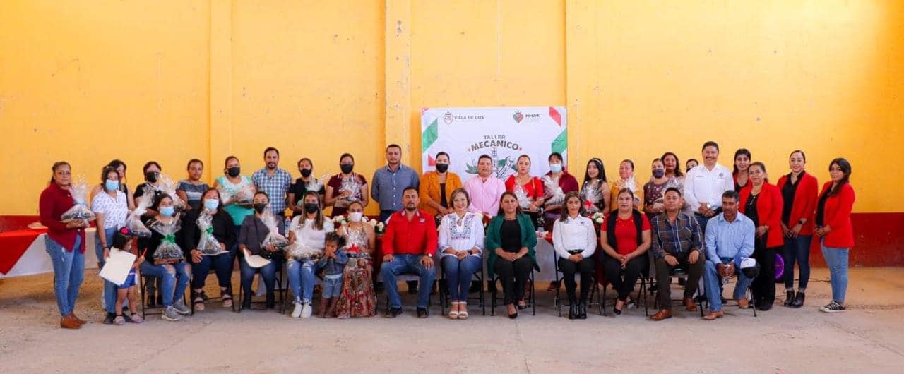 Forman a mujeres en electromecánica básica