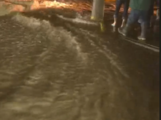 Sorprende inundación a Momax