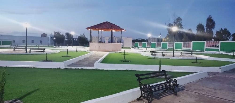 Inauguran plaza en Laguna Seca, Pánuco