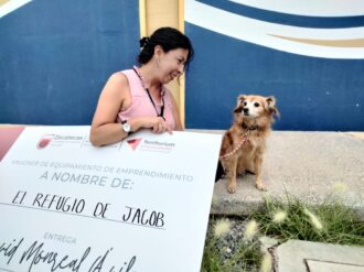 Gobierno Estatal apoya a emprendedora y rescatista zacatecana