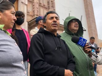 Pagan aguinaldo a 300 de 4 mil 600 jubilados