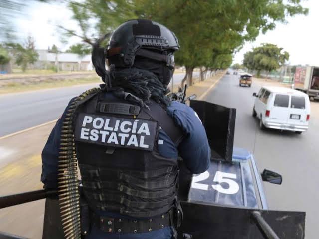 Asesinan a tres policías estatales