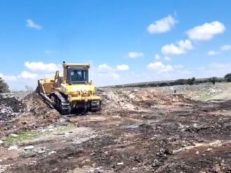 Compactan la basura en Pedregoso