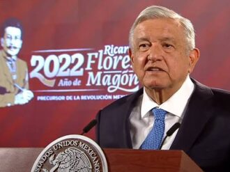 Acusan exdiputados de traición a AMLO