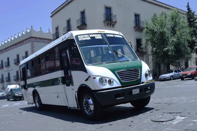 Quieren fuera a Bernardino Campos