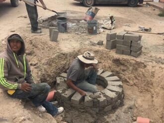 Construyen drenaje en colonia Los Pinos, Río Grande