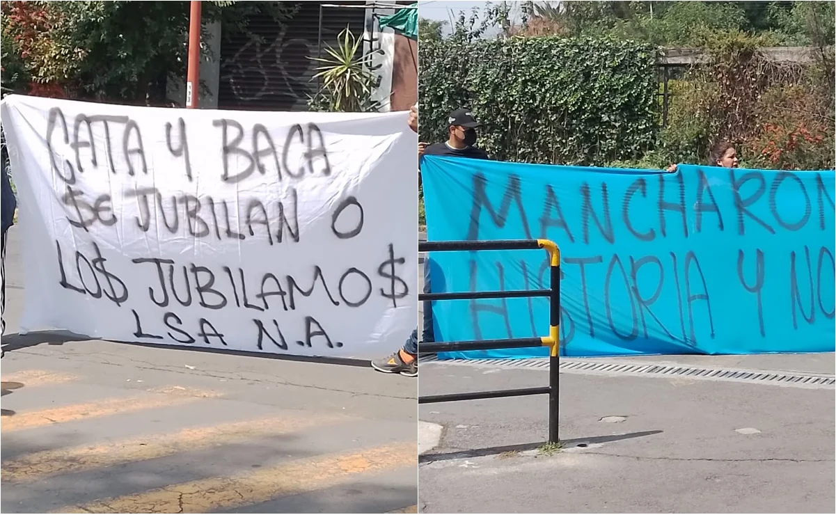 Aficionados de Cruz Azul se manifiestan y despliegan mantas en contra de jugadores