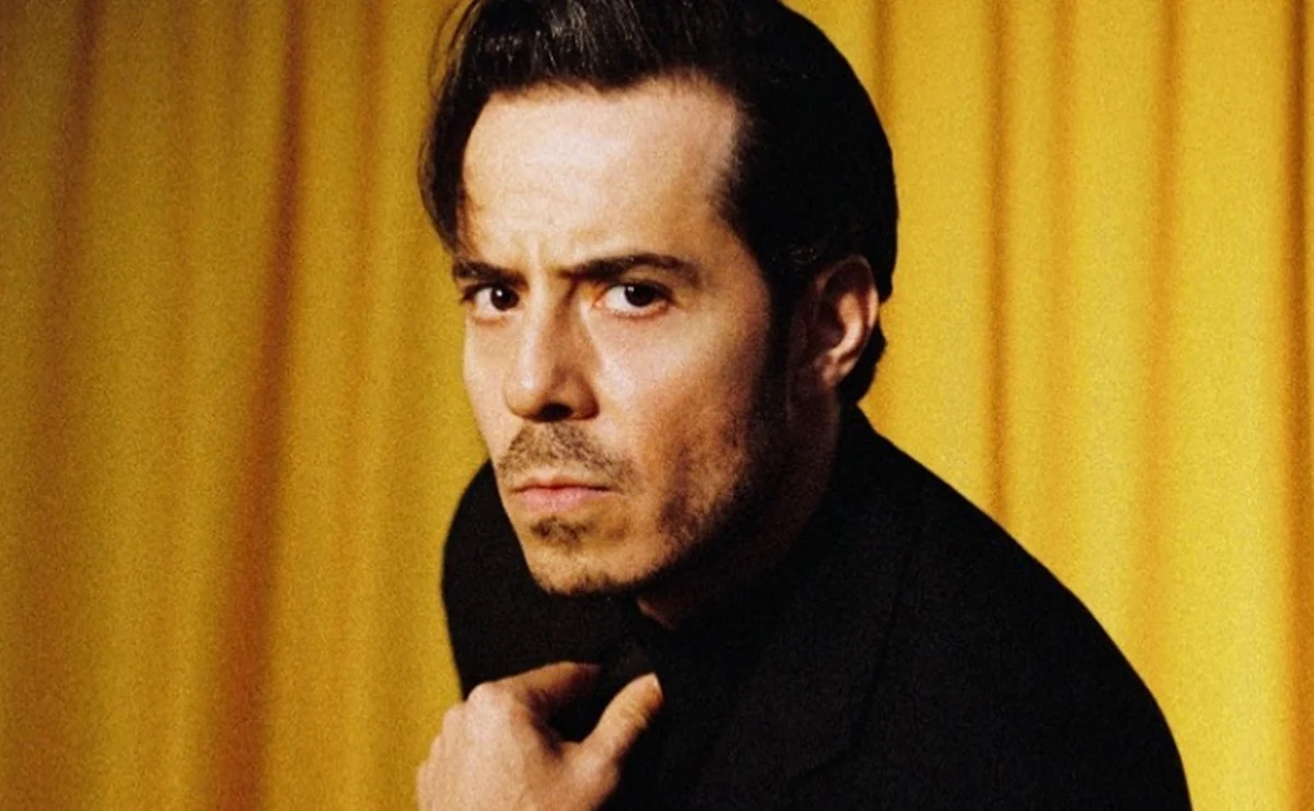 Así respondió José Madero a críticas por patear un simipeluche que recibió de su público