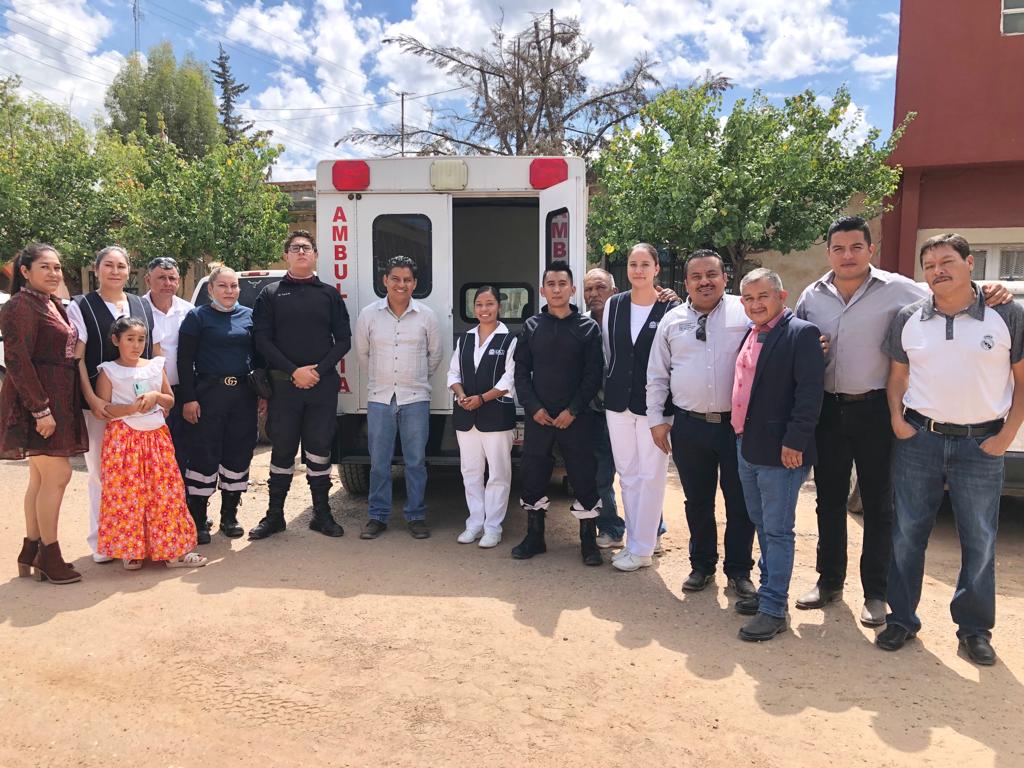 Entregan ambulancia a pobladores de Progreso de Alfonso Medina