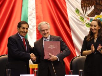 Presentan Paquete Económico 2023; contemplan $8.3 billones para gasto público