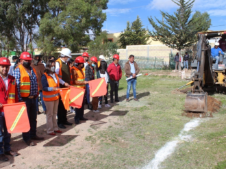 Inicia construcción de cancha de futbol rápido en el Cobapi