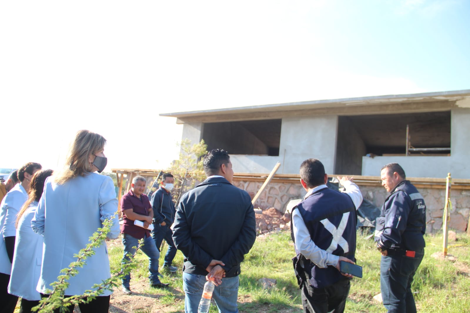 Avanza construcción de aulas en el Cecytez